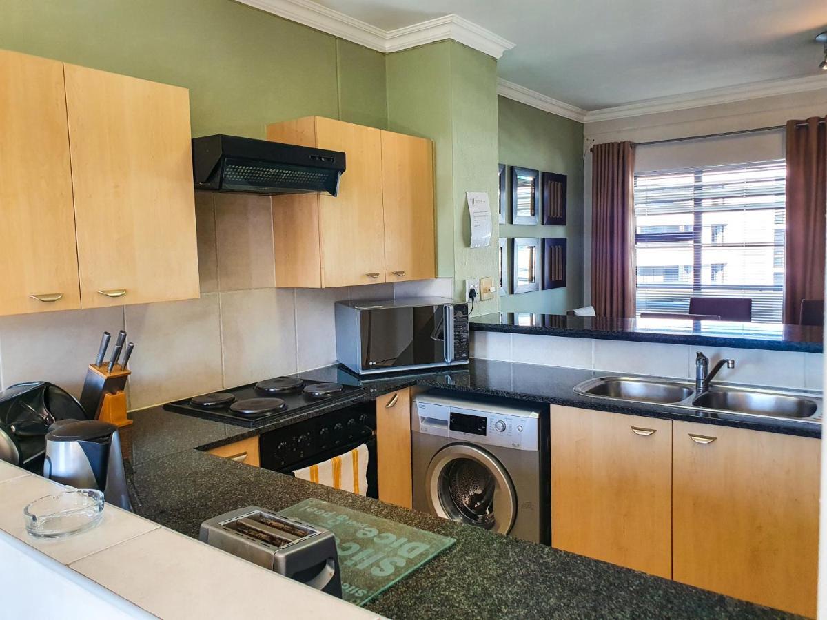 Westpoint Sandton Skyline Apartment Йоханнесбург Экстерьер фото