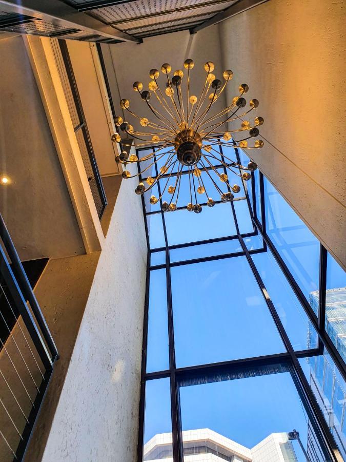Westpoint Sandton Skyline Apartment Йоханнесбург Экстерьер фото